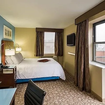 Hampton Inn Seaport Financial District New York