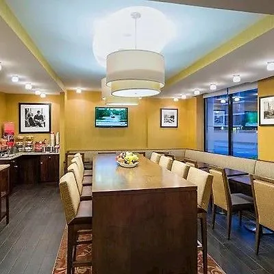 Hotel Hampton Inn Seaport Financial District New York